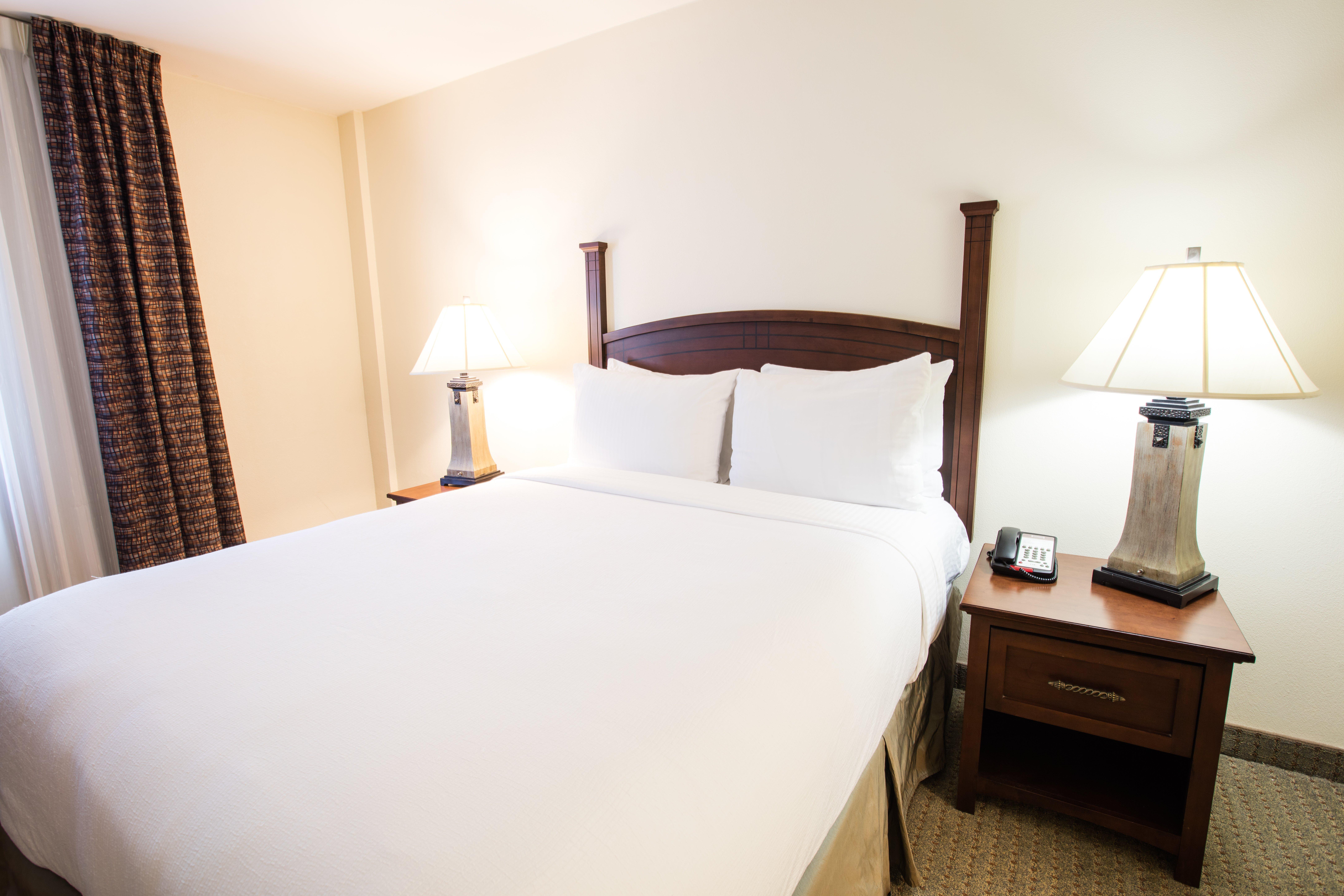 Staybridge Suites Austin Airport By Ihg Экстерьер фото